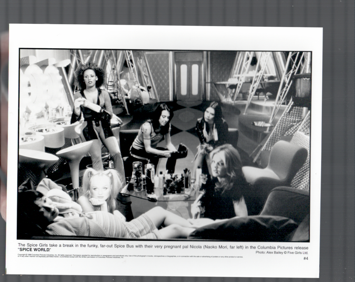 Spice World-Still-1997-Geri Halliwell-Horner, Emma Bunton, Melanie C-VF