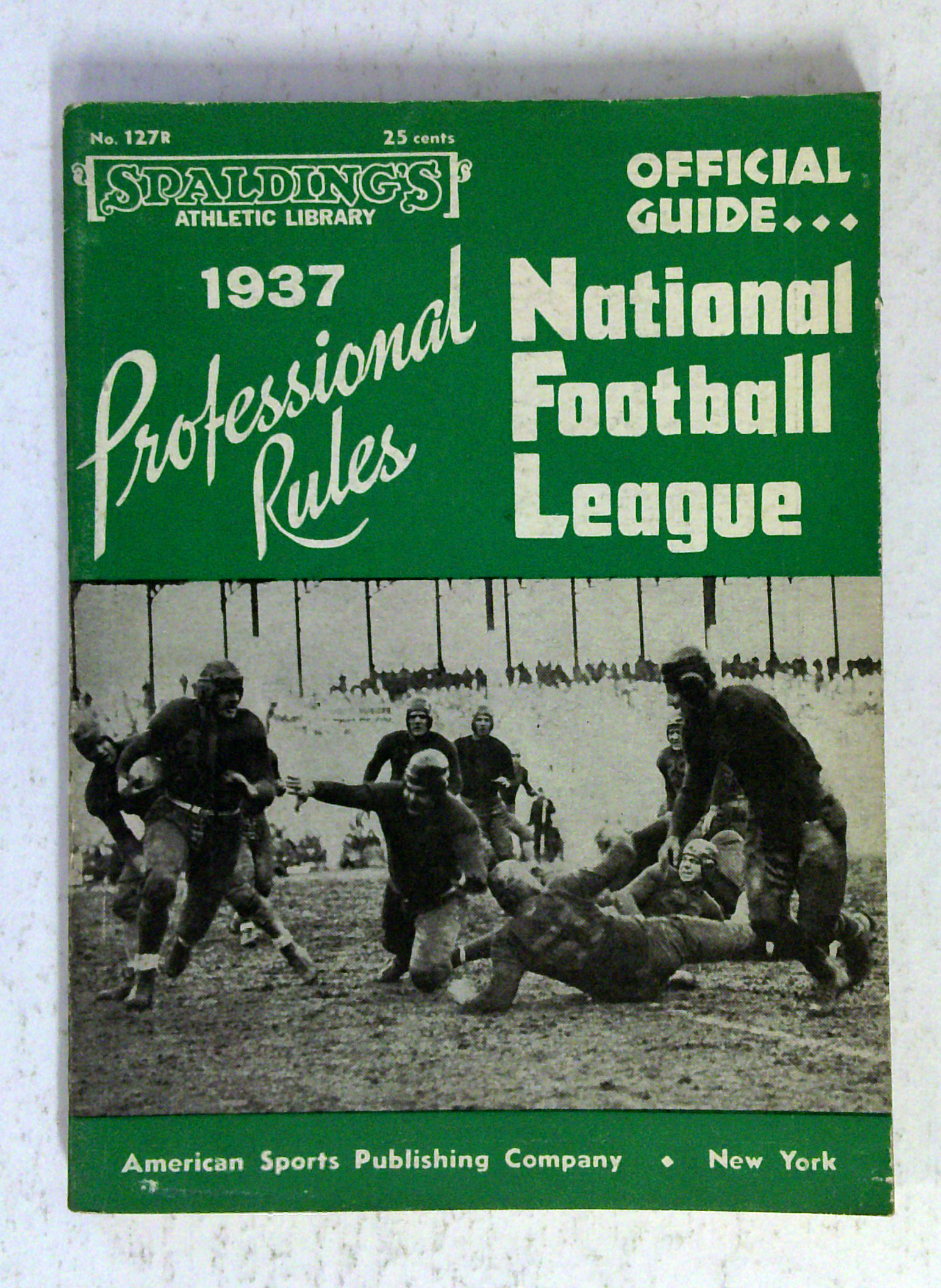 Spalding's Official National Football League Guide (1937)